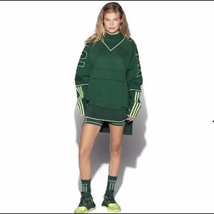 Unisex Ivy Park Crewneck Sweatshirt